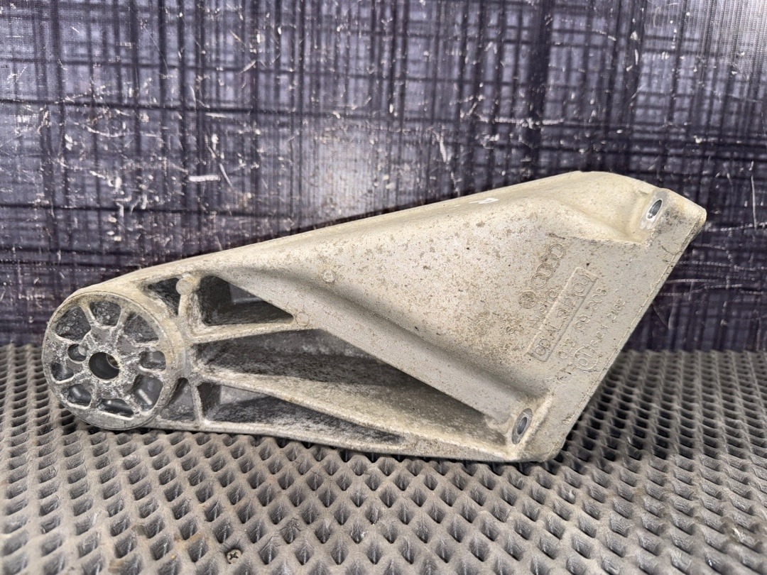 Кронштейн двигателя, 1510 рублей, Красноярск