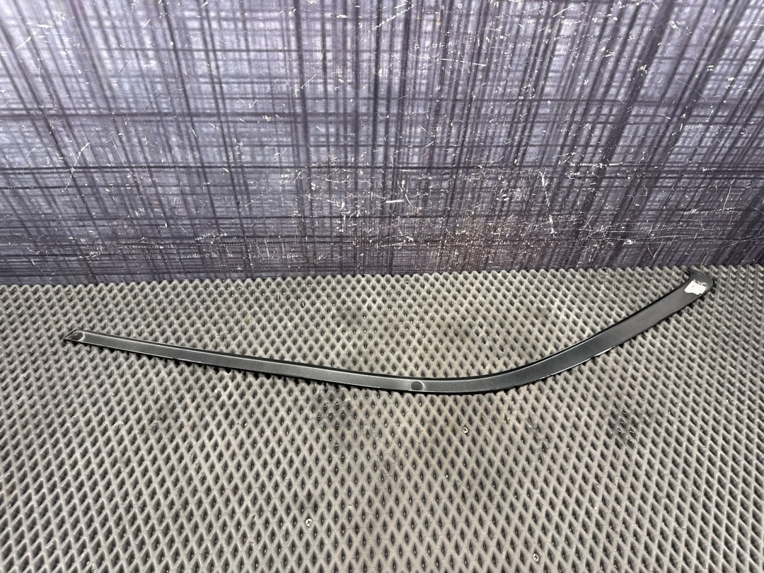 Молдинг стекла, 570 рублей, Красноярск