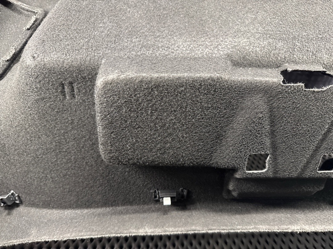 Обшивка крышки багажника, 1770 рублей, Красноярск