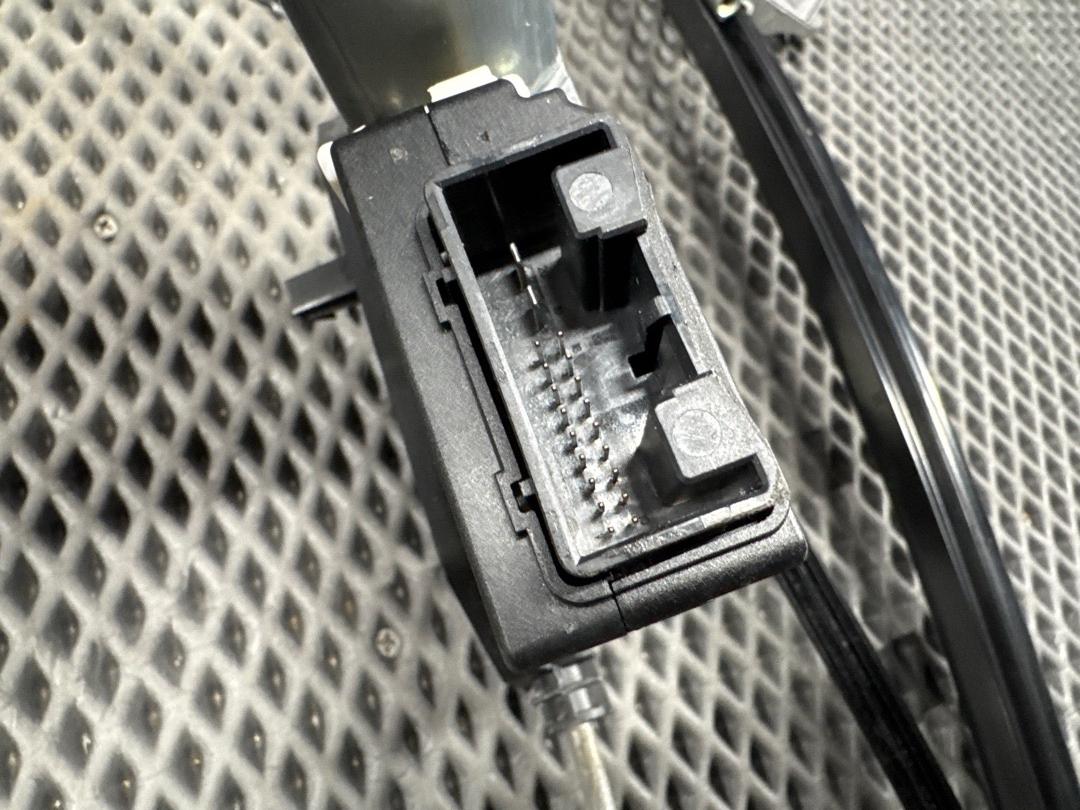 Стеклоподъемник, 2310 рублей, Красноярск