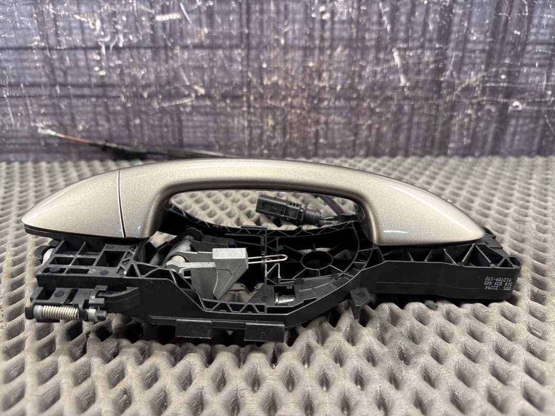 Ручка двери внешняя, 3430 рублей, Красноярск