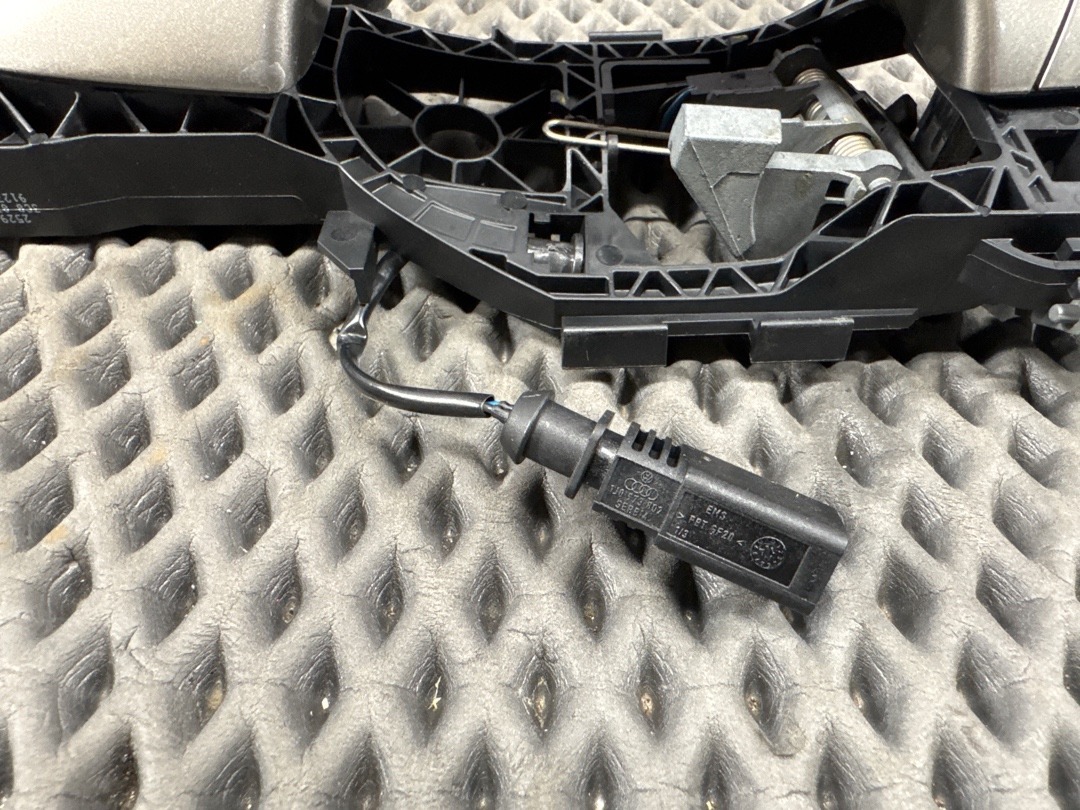 Ручка двери внешняя, 3430 рублей, Красноярск