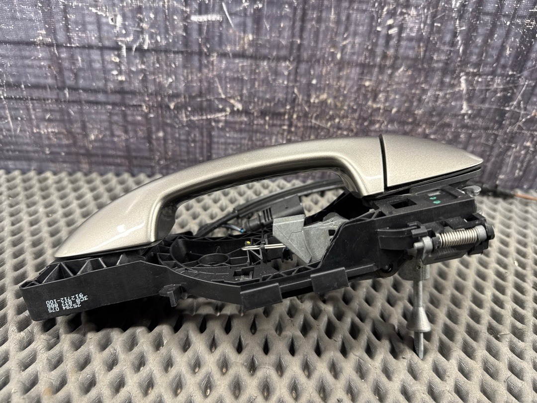 Ручка двери внешняя, 3430 рублей, Красноярск