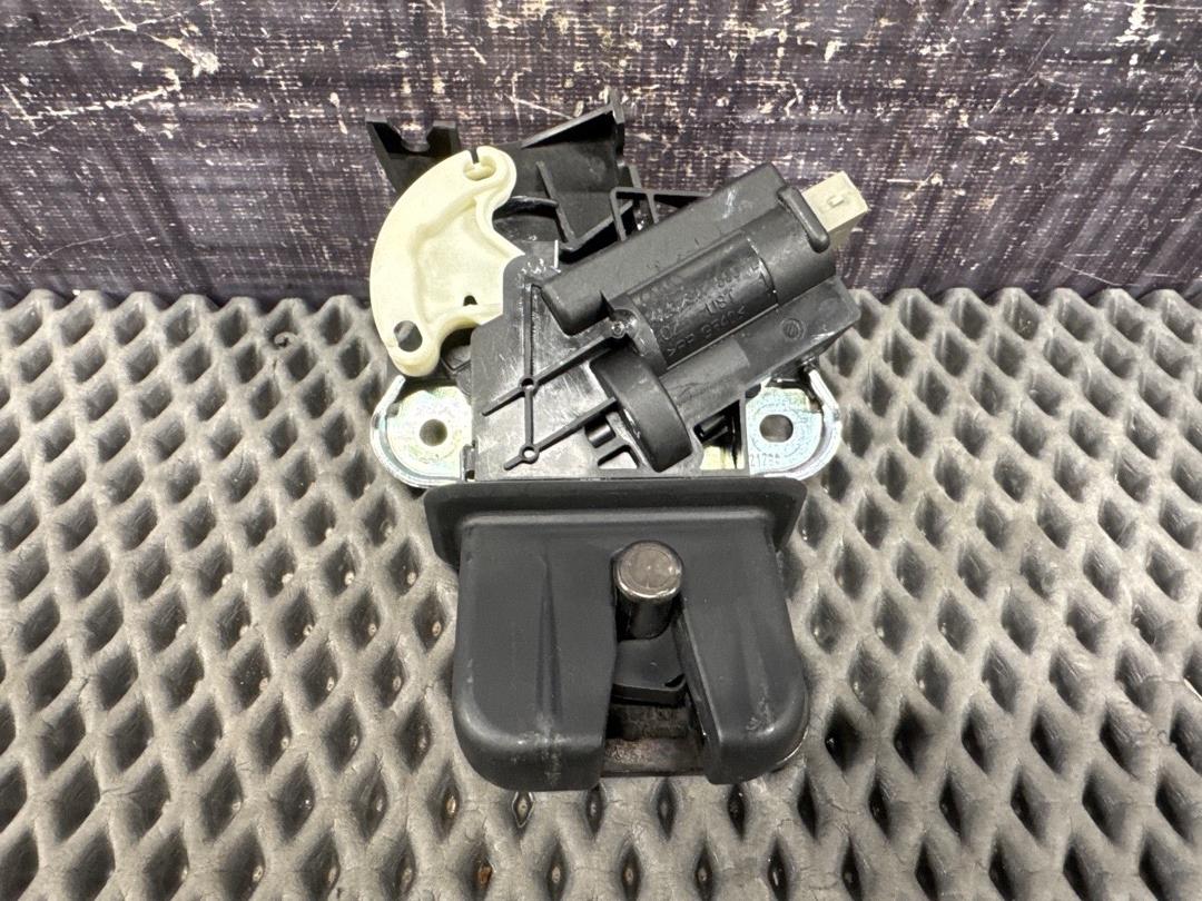 Замок багажника, 3360 рублей, Красноярск