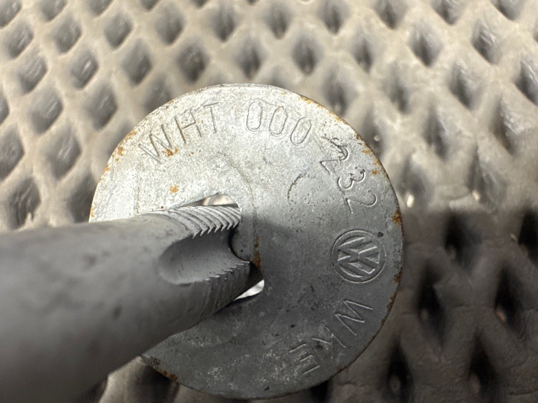 Болт развальный, 710 рублей, Красноярск