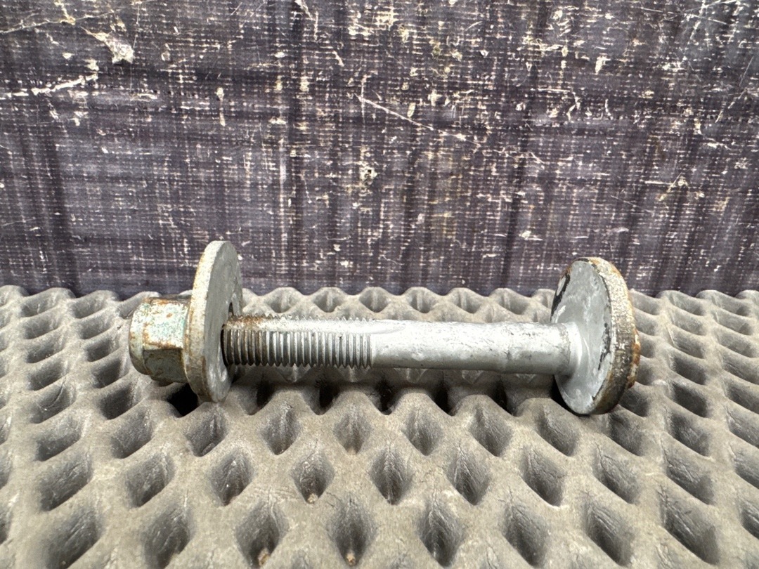 Болт развальный, 710 рублей, Красноярск