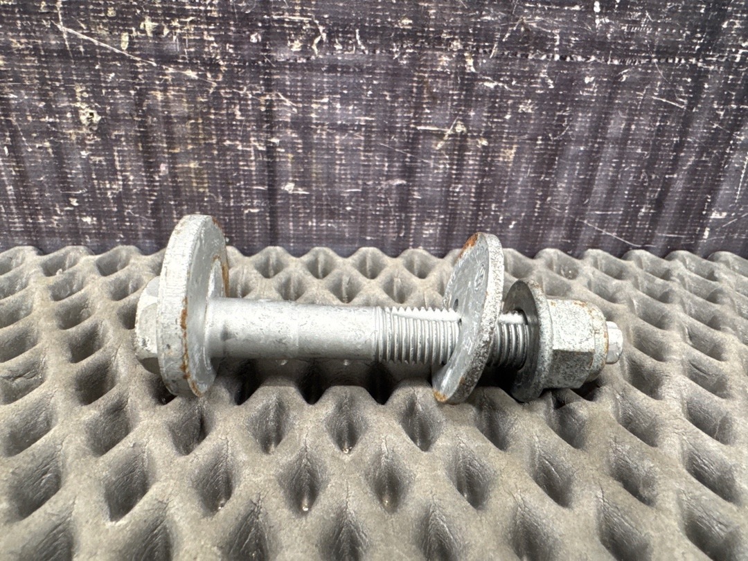 Болт развальный, 710 рублей, Красноярск