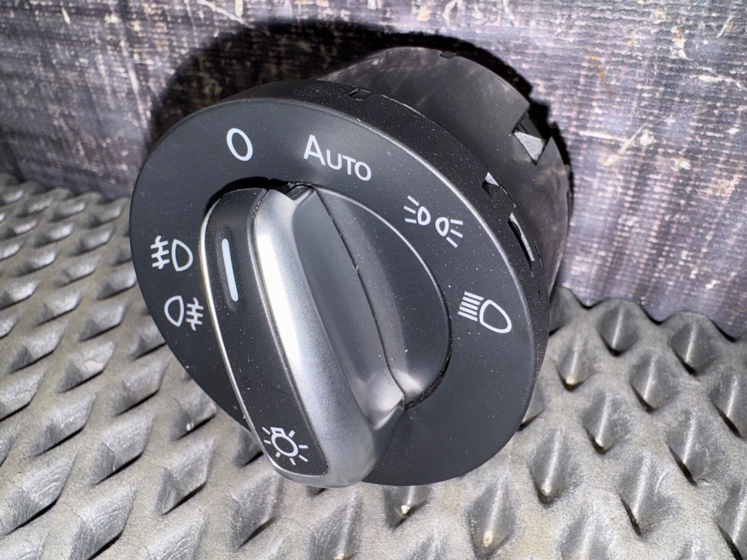 Переключатель света, 2440 рублей, Красноярск