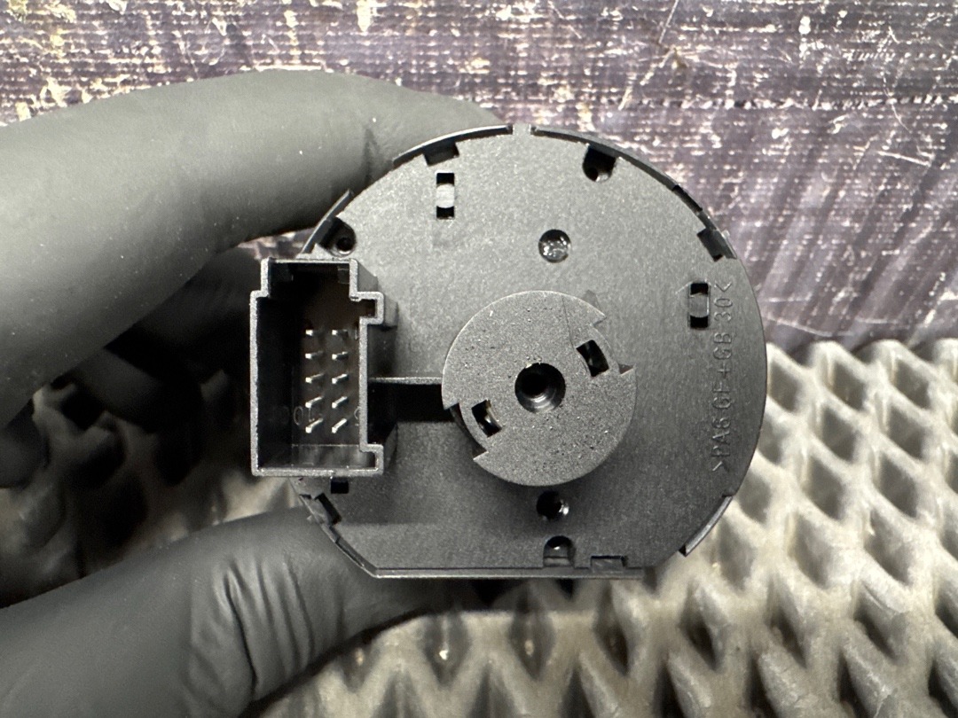 Переключатель света, 2440 рублей, Красноярск