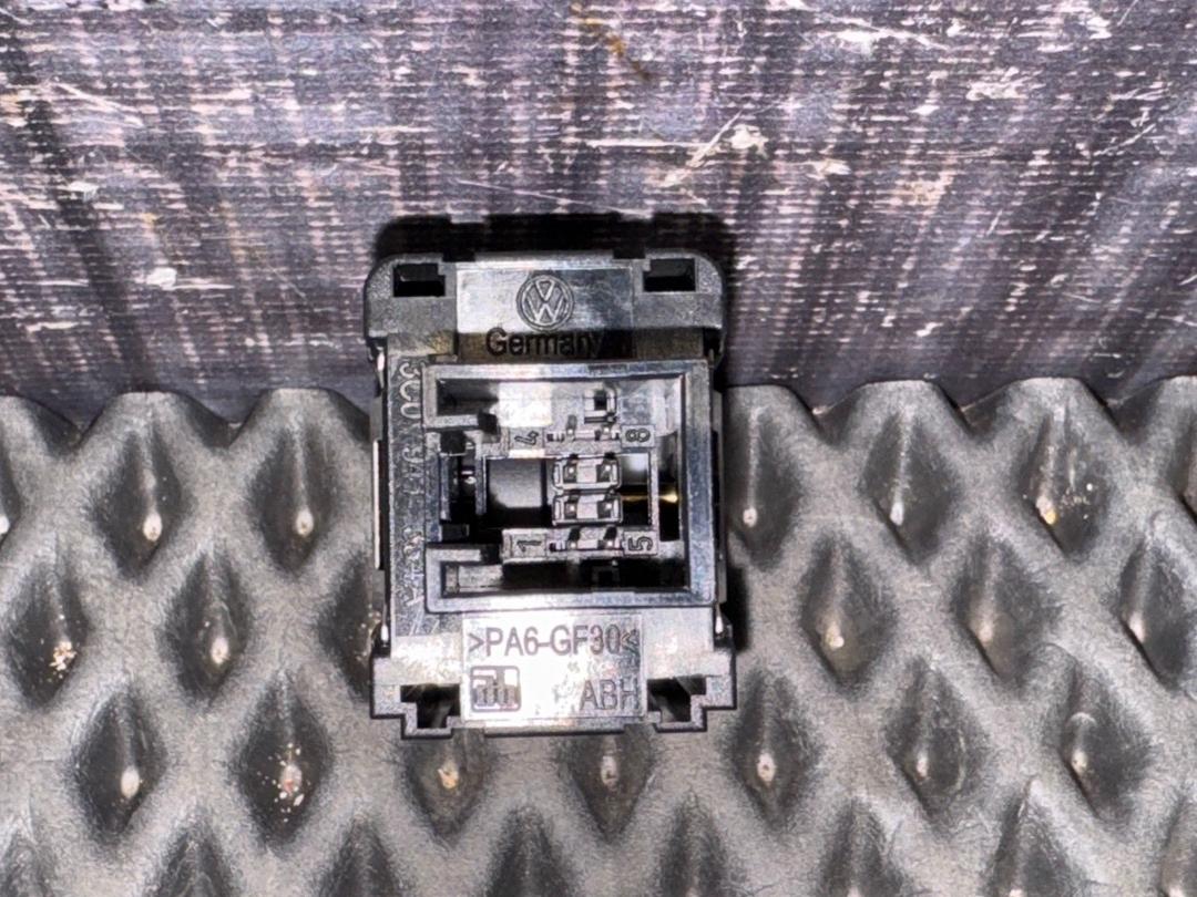 Кнопка яркости подсветки, 520 рублей, Красноярск