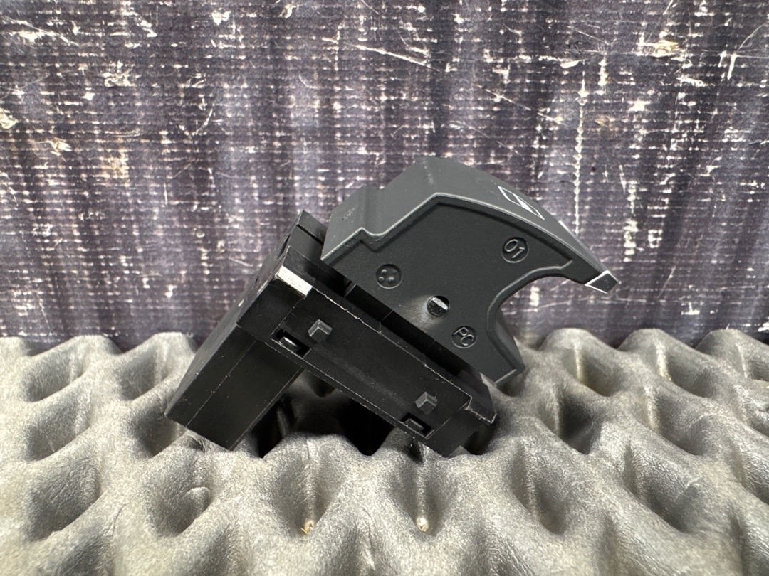 Кнопка стеклоподъемника, 620 рублей, Красноярск