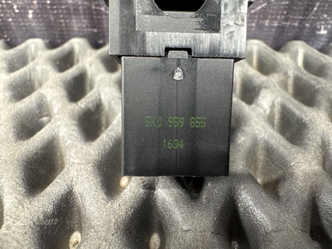 Кнопка стеклоподъемника, 620 рублей, Красноярск