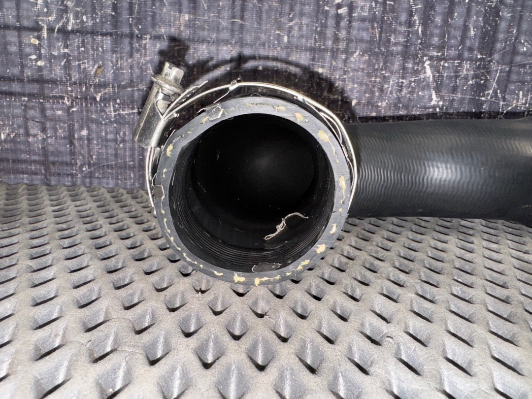 Патрубок интеркуллера, 1360 рублей, Красноярск