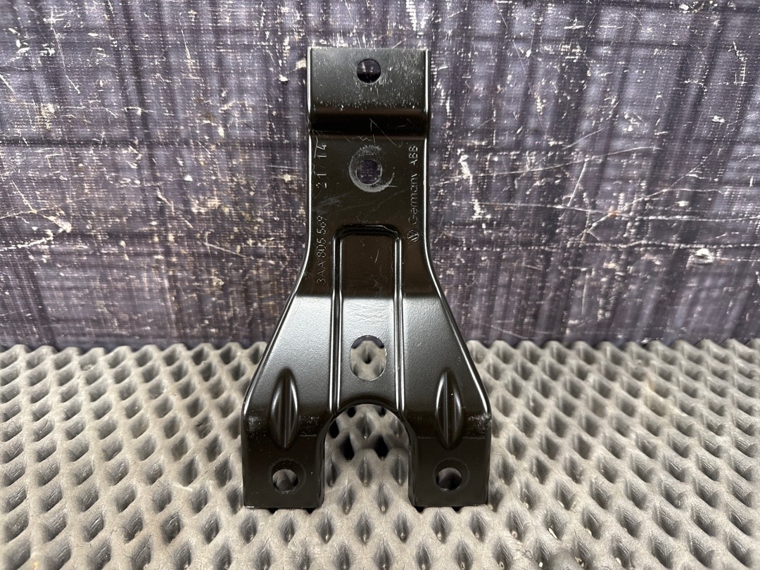 Кронштейн замка капота, 870 рублей, Красноярск