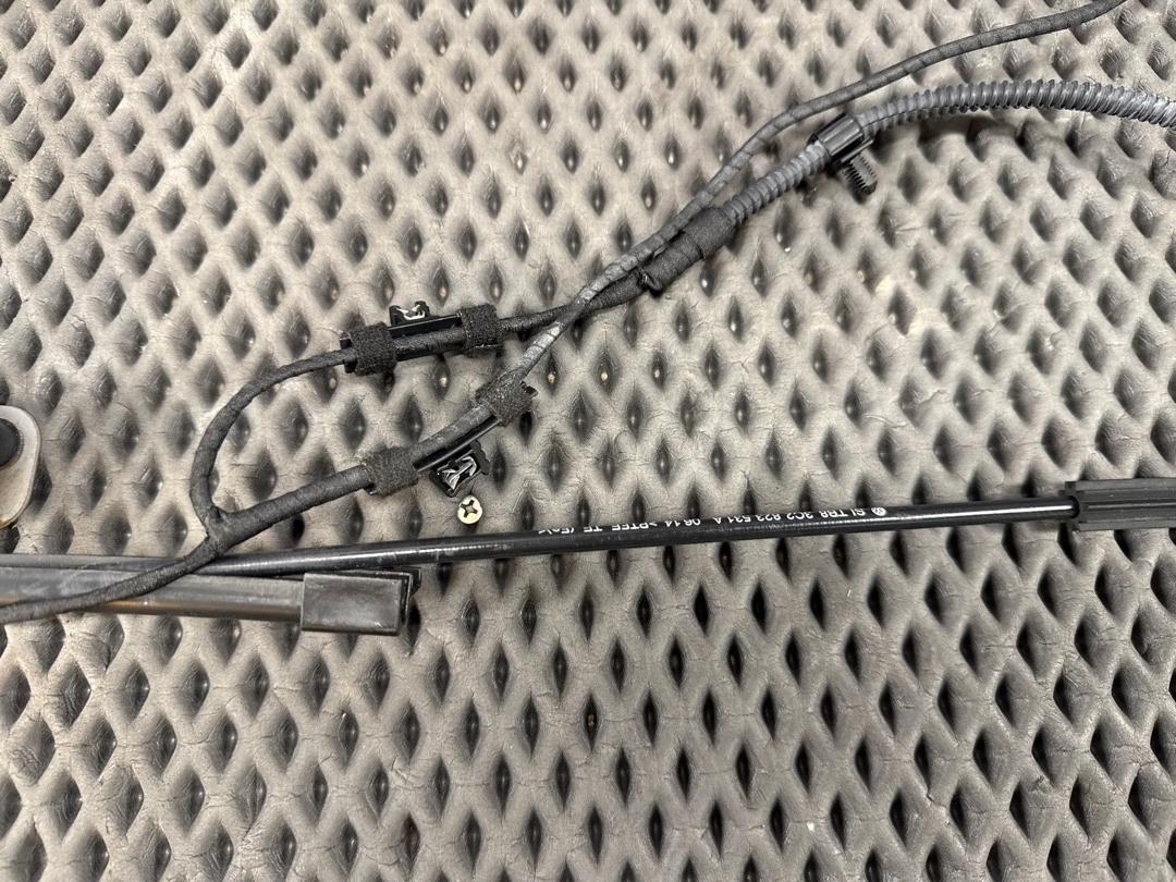 Замок капота, 1920 рублей, Красноярск