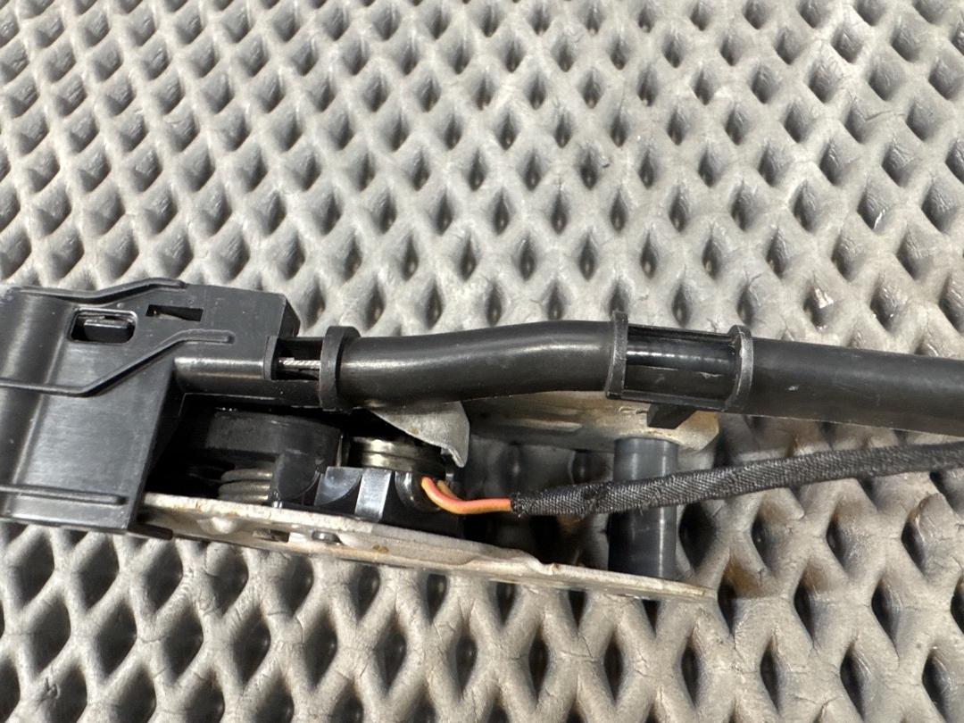 Замок капота, 1920 рублей, Красноярск