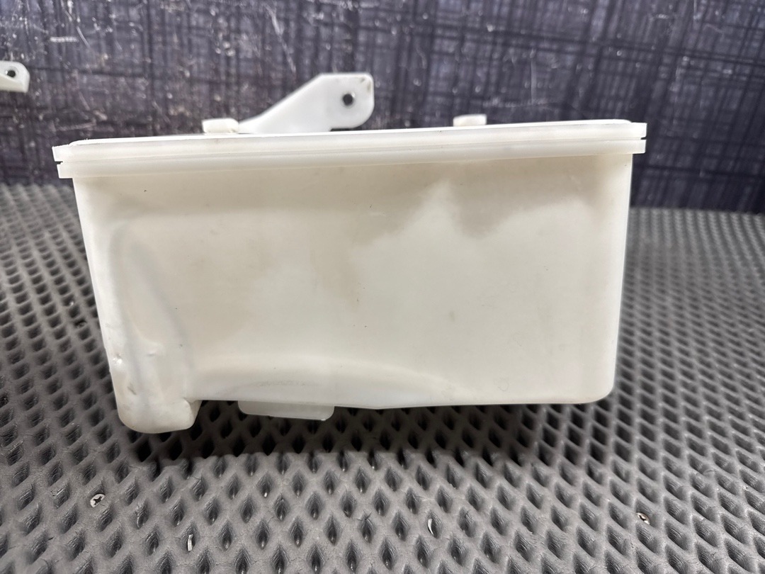 Бачок омывателя, 4760 рублей, Красноярск