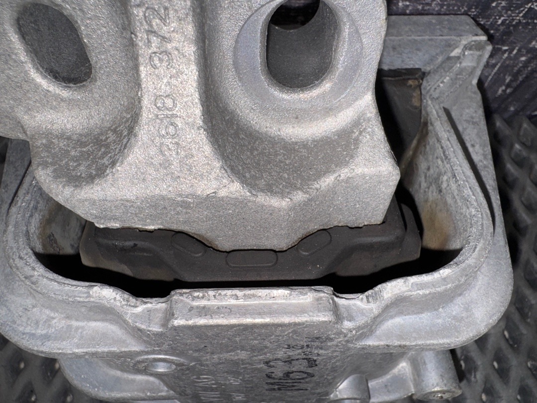 Подушка двигателя, 3730 рублей, Красноярск