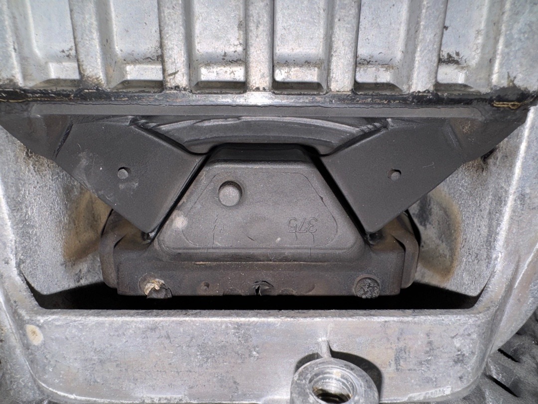 Подушка двигателя, 3730 рублей, Красноярск