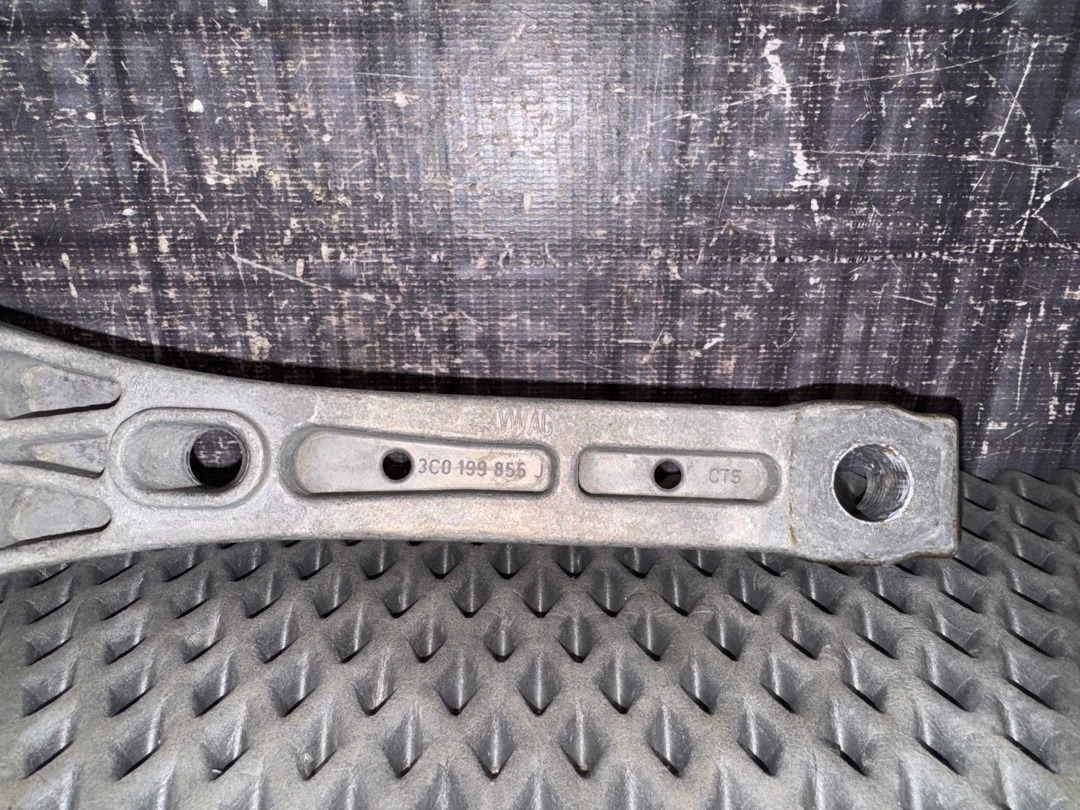 Опора двигателя, 970 рублей, Красноярск