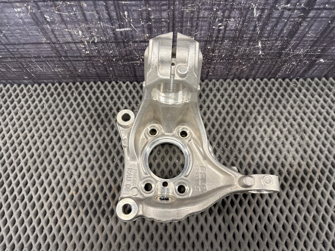 Поворотный кулак, 4320 рублей, Красноярск