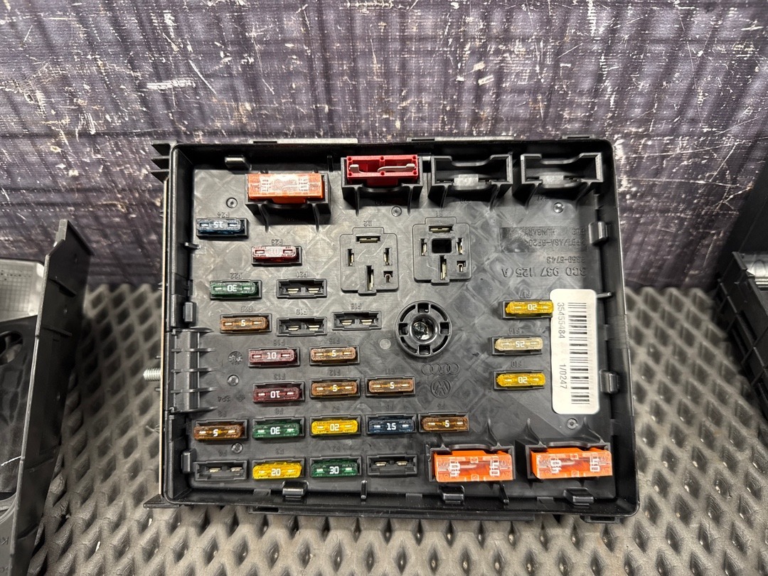 Блок предохранителей, 2710 рублей, Красноярск