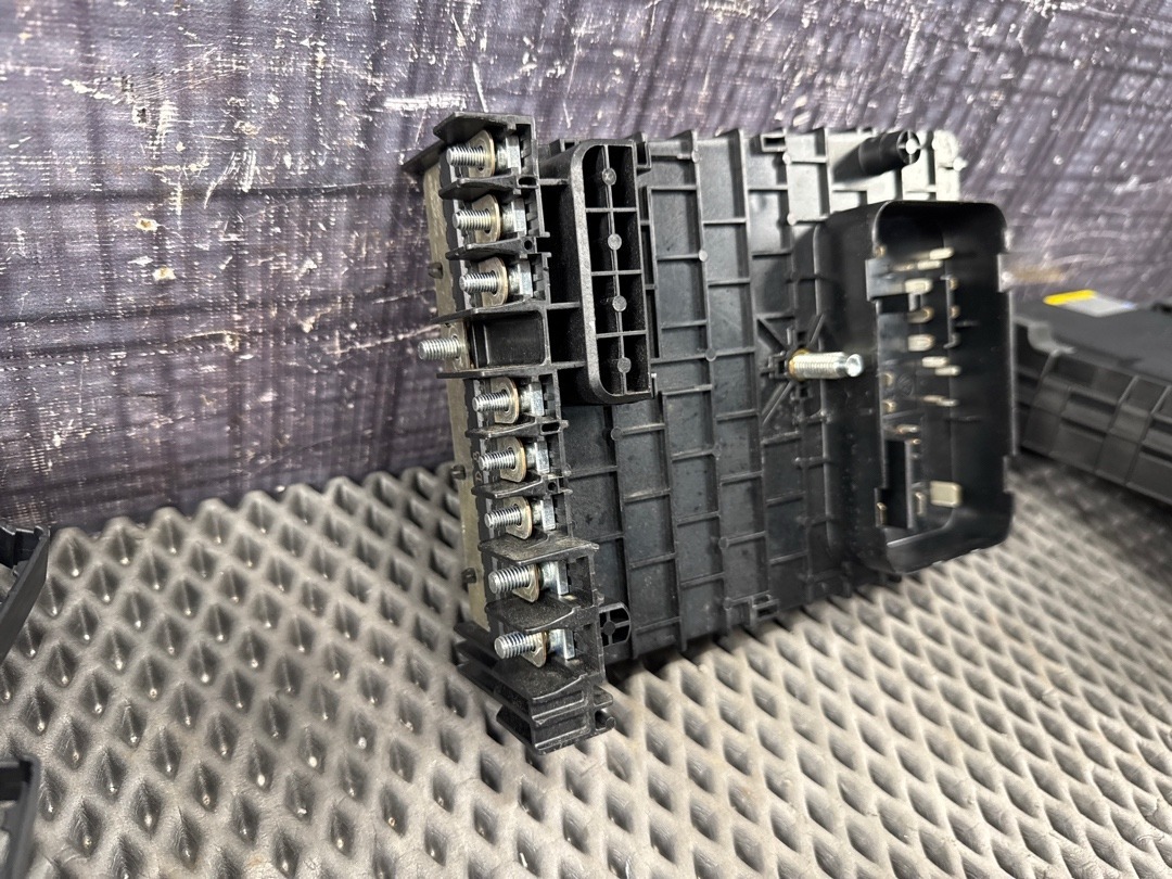 Блок предохранителей, 2710 рублей, Красноярск