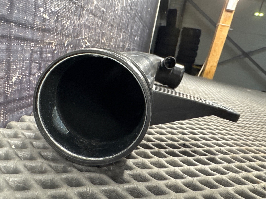 Патрубок впускной, 1520 рублей, Красноярск