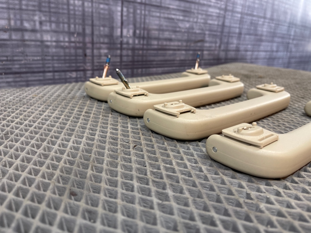 Потолочная ручка, 300 рублей, Красноярск