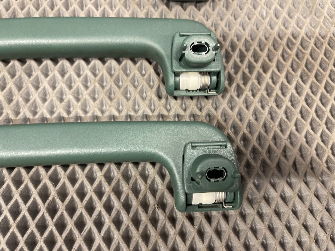 Потолочная ручка, 360 рублей, Красноярск