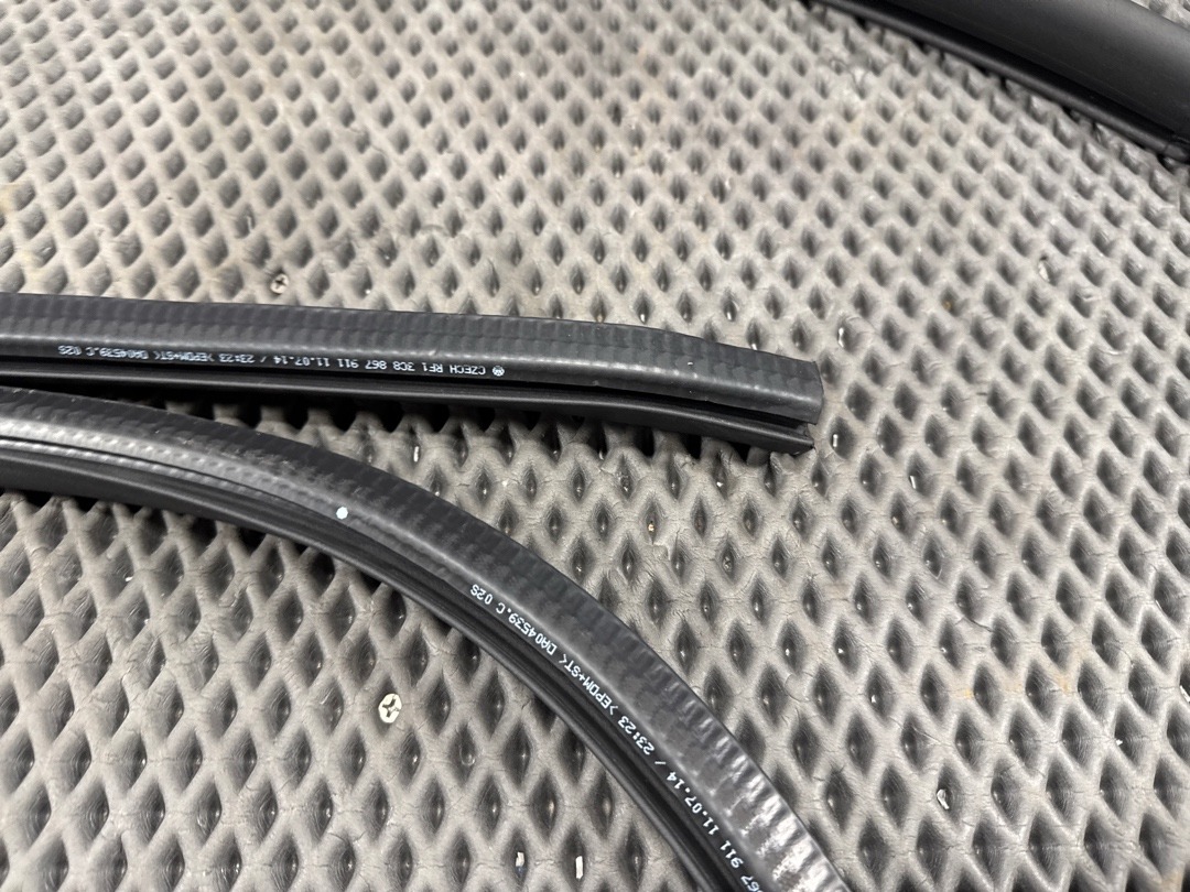 Уплотнительная резинка, 2360 рублей, Красноярск