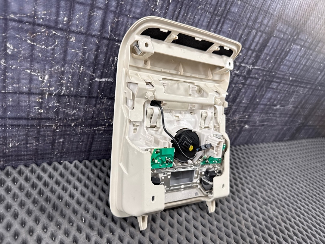 Плафон салона, 3260 рублей, Красноярск