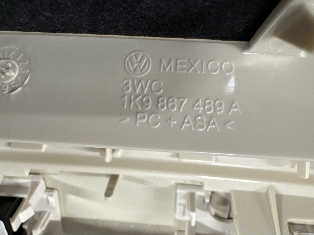 Плафон салона, 3260 рублей, Красноярск