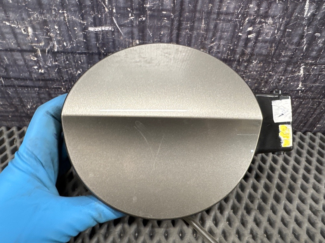 Лючок бензобака, 3360 рублей, Красноярск