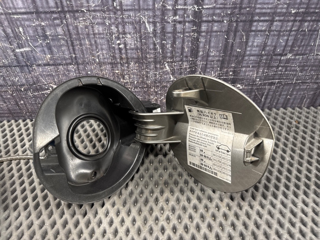 Лючок бензобака, 3360 рублей, Красноярск