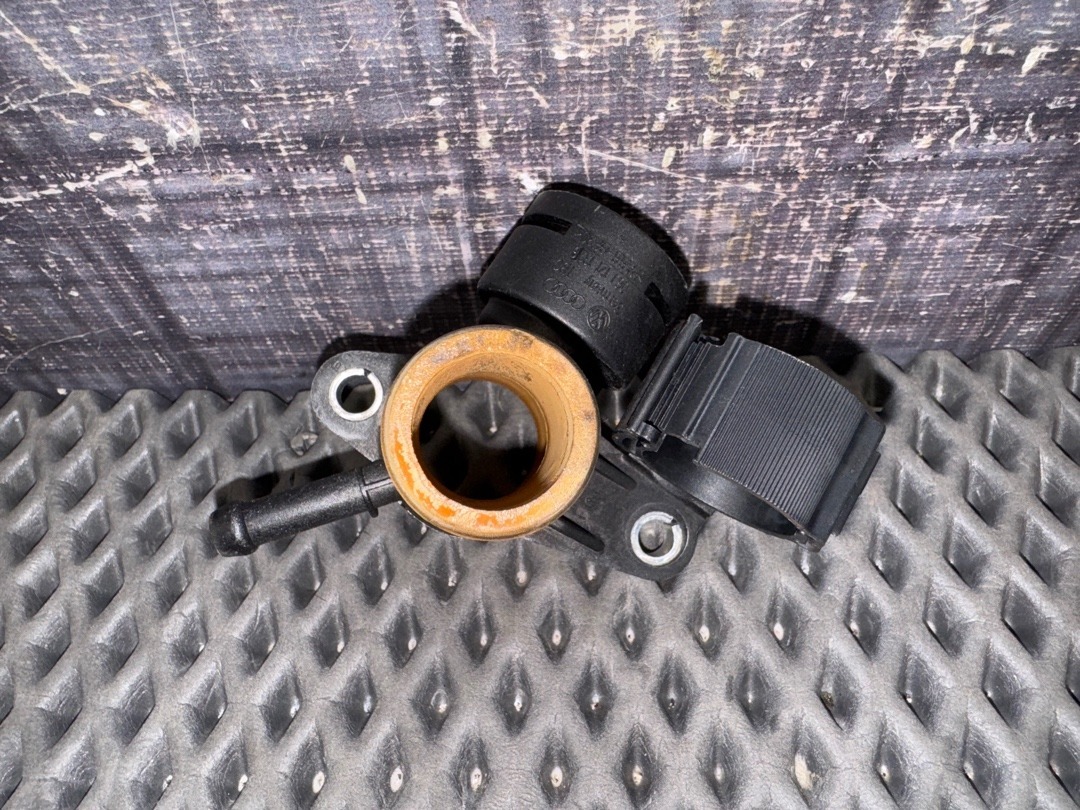 Фланец системы охлаждения, 1360 рублей, Красноярск