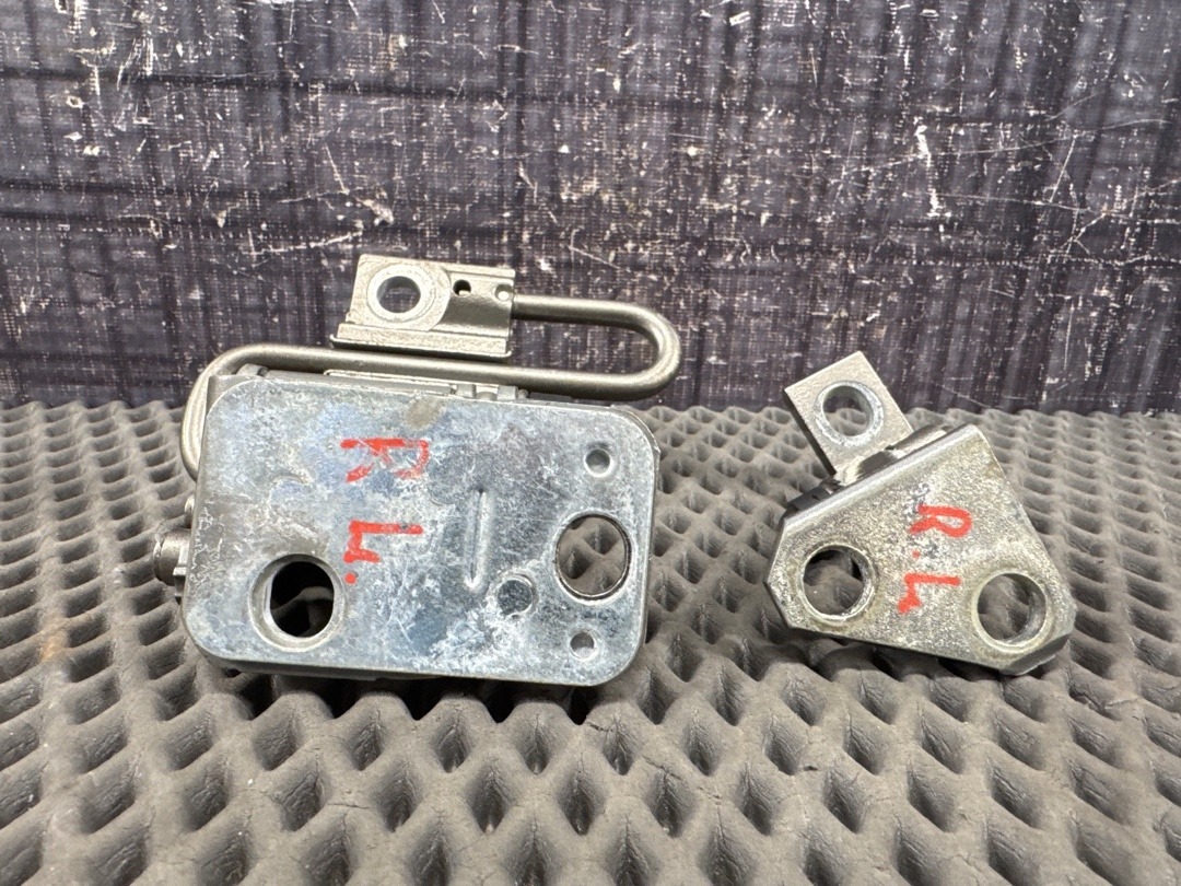 Петля двери, 1940 рублей, Красноярск