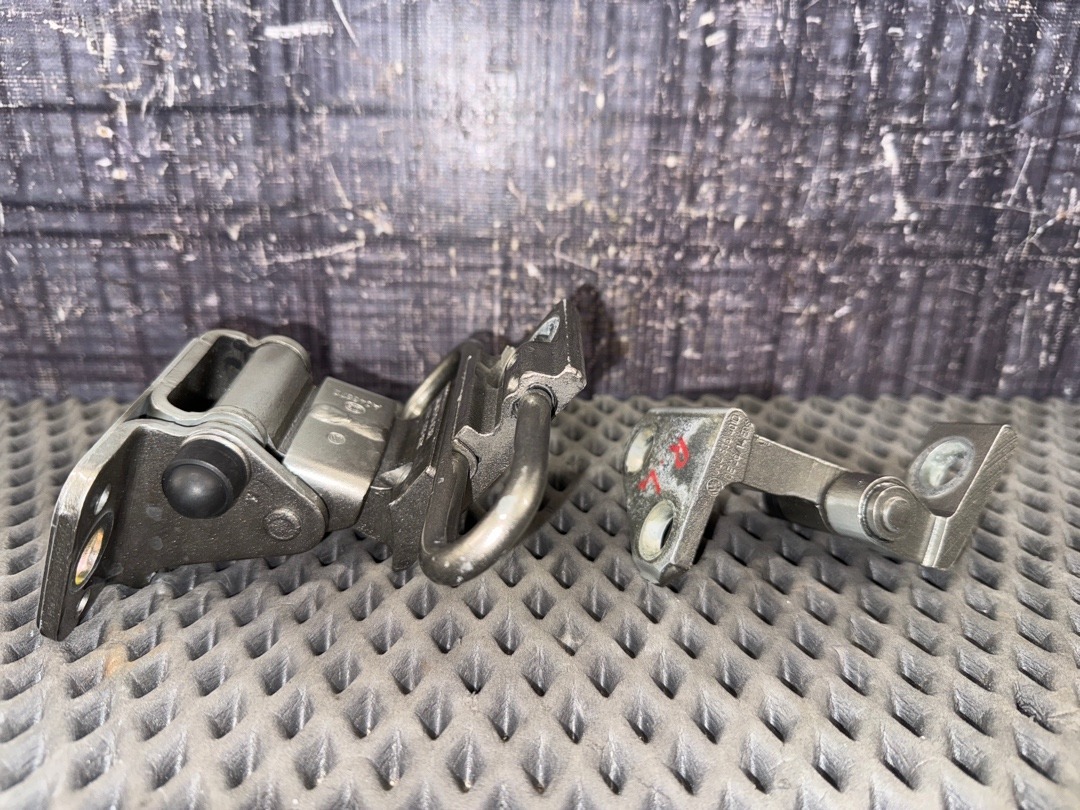 Петля двери, 1940 рублей, Красноярск