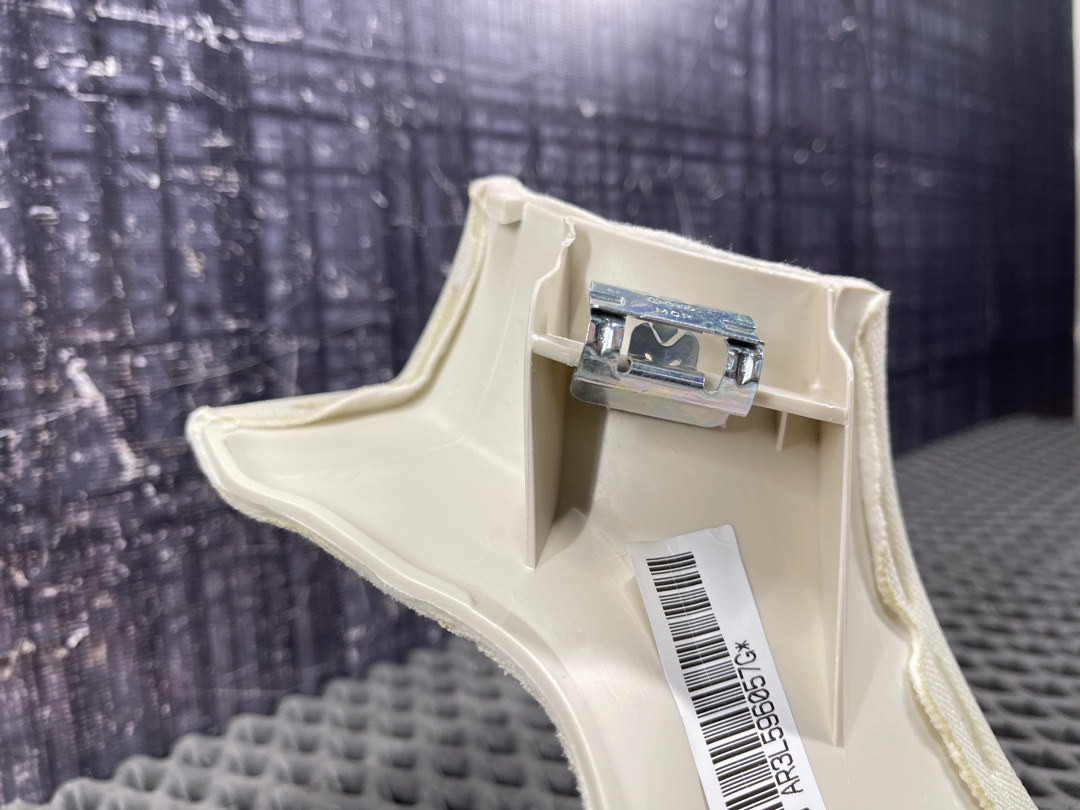 Обшивка салона, 1430 рублей, Красноярск