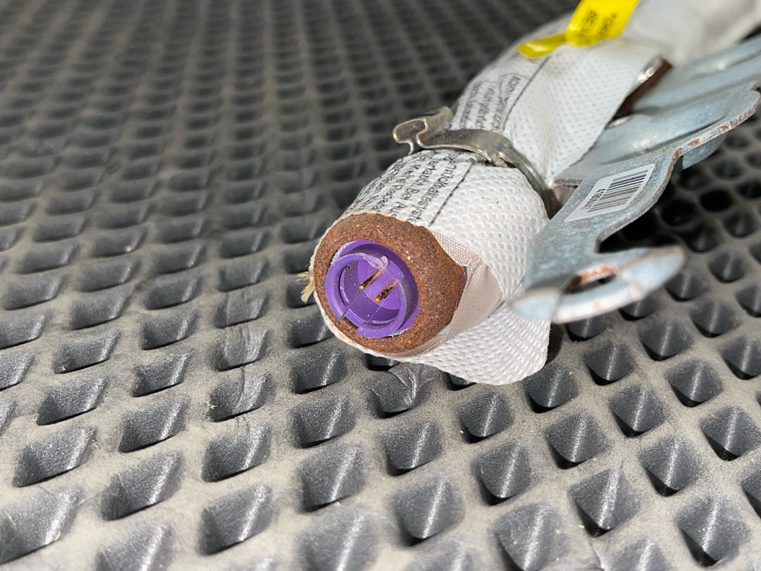 Подушка безопасности, 636 рублей, Красноярск