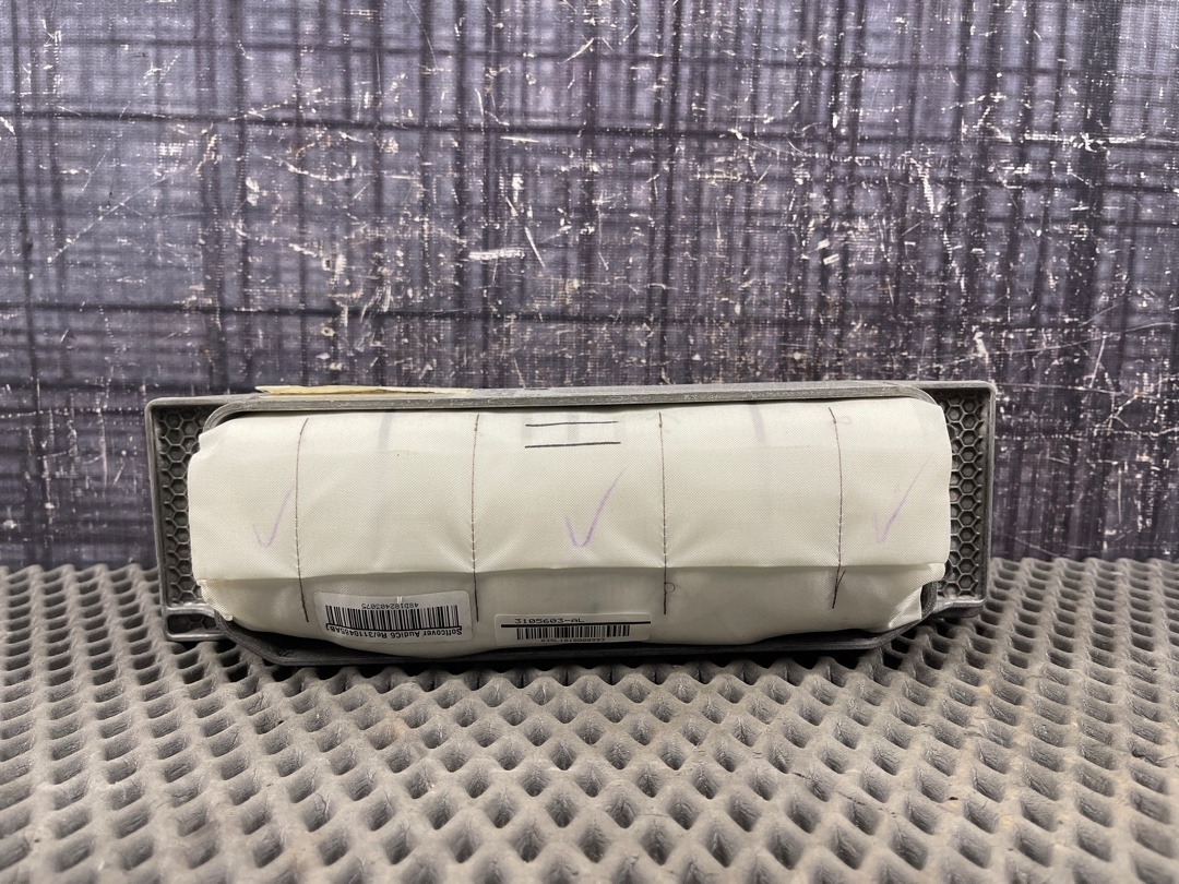 Подушка безопасности, 972 рублей, Красноярск