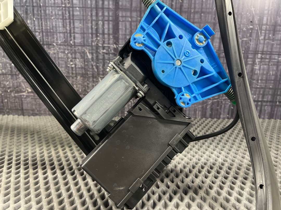 Стеклоподъемник, 1344 рублей, Красноярск