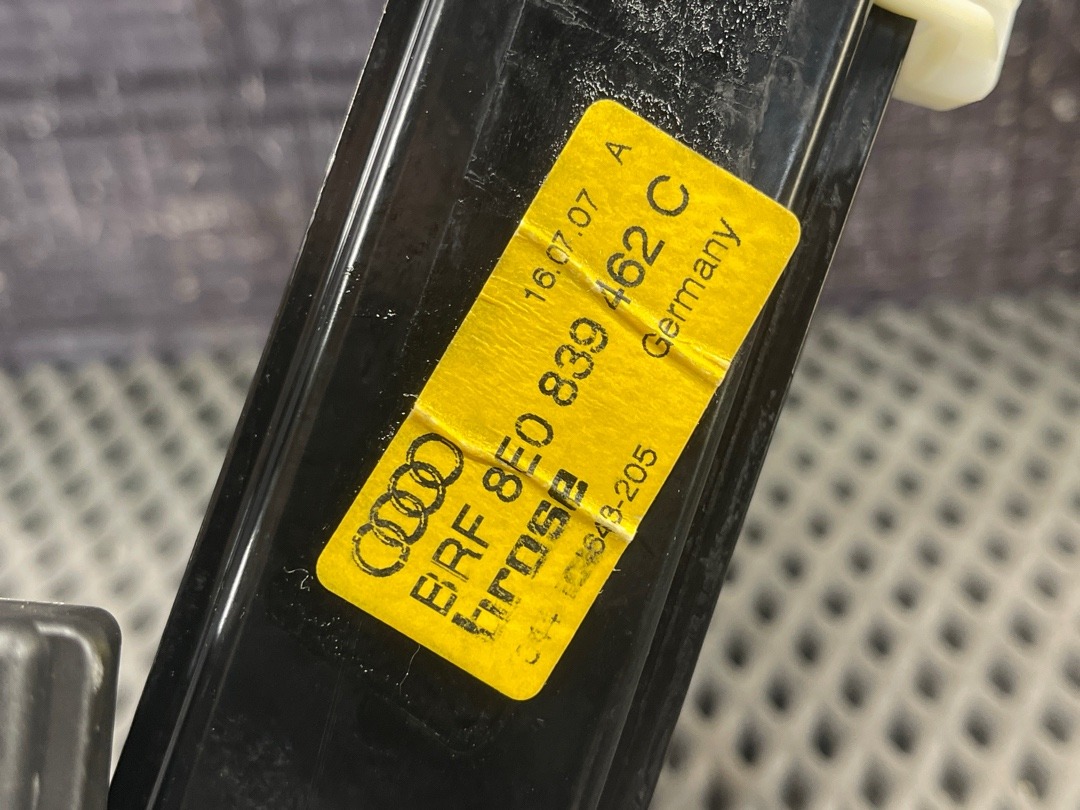 Стеклоподъемник, 1344 рублей, Красноярск