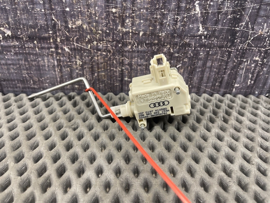 Замок лючка бензобака, 558 рублей, Красноярск