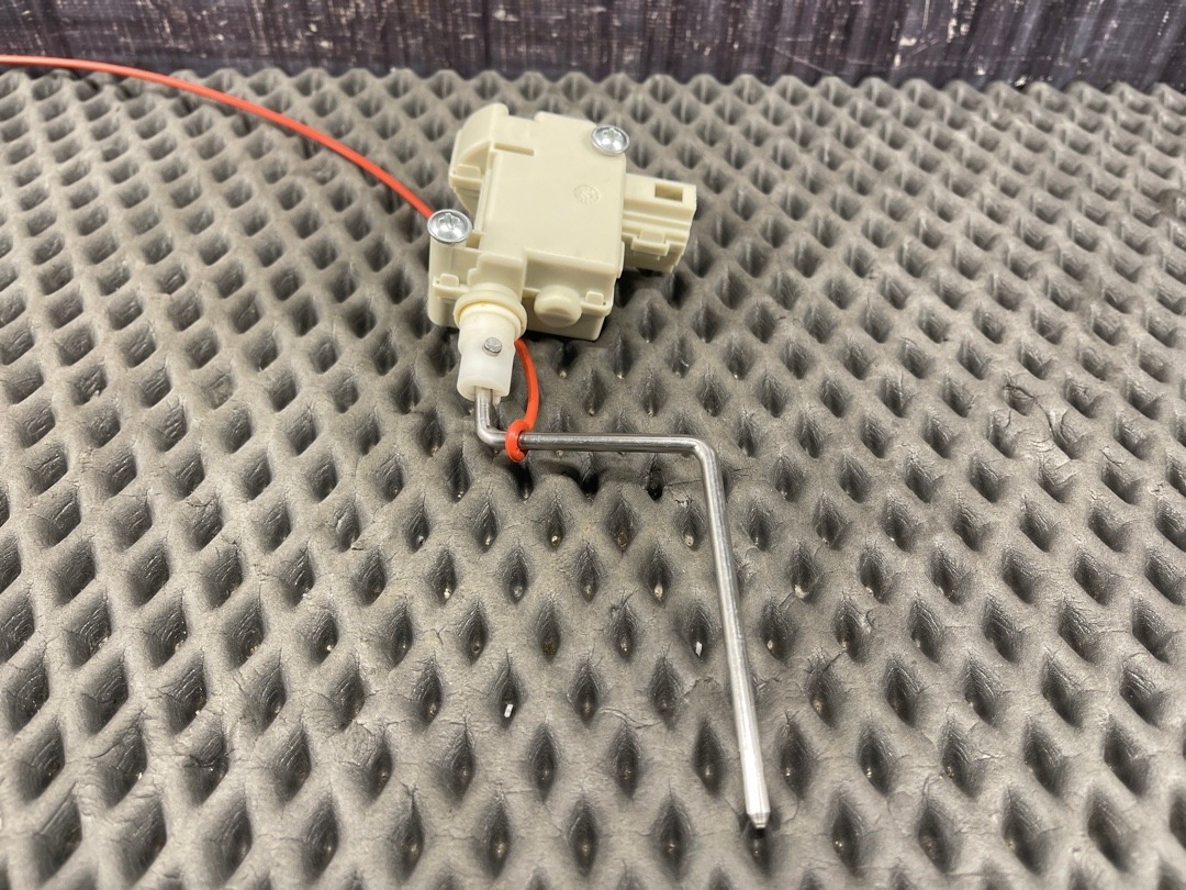 Замок лючка бензобака, 558 рублей, Красноярск