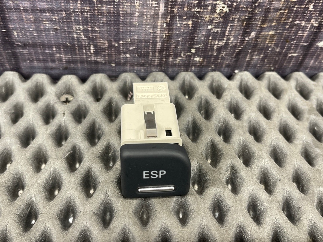 Кнопка ESP, 288 рублей, Красноярск