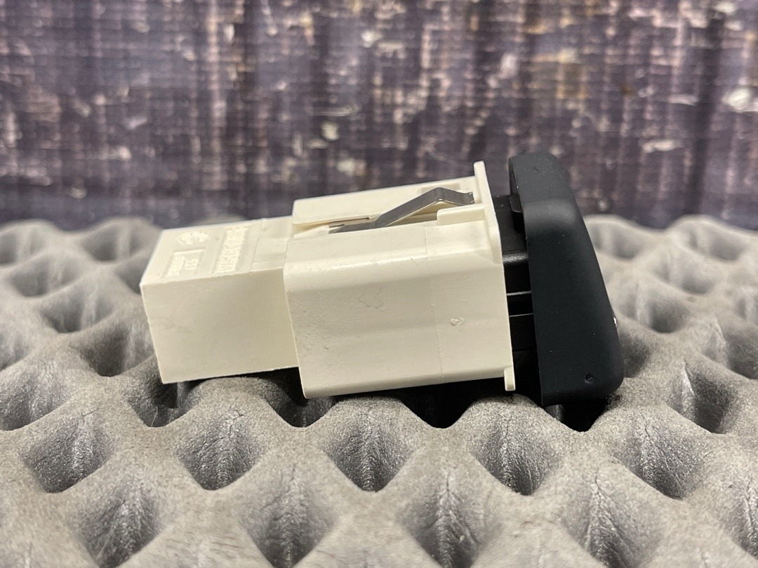 Кнопка ESP, 288 рублей, Красноярск