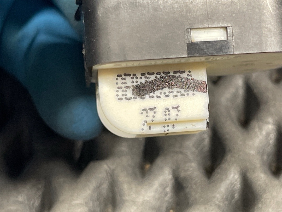 Кнопка регулировки зеркал, 1008 рублей, Красноярск