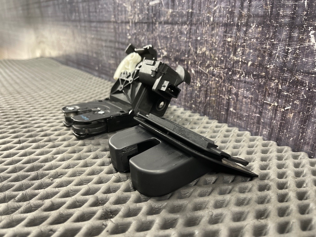 Замок крышки багажника, 2232 рублей, Красноярск