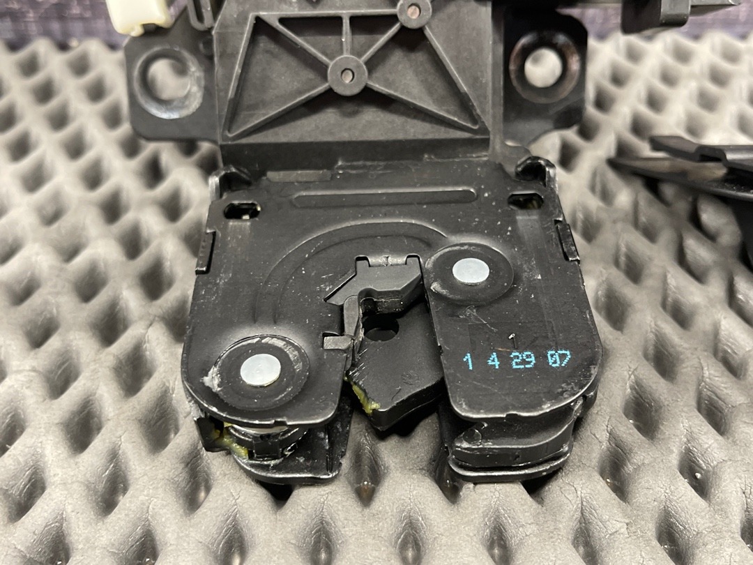 Замок крышки багажника, 2232 рублей, Красноярск